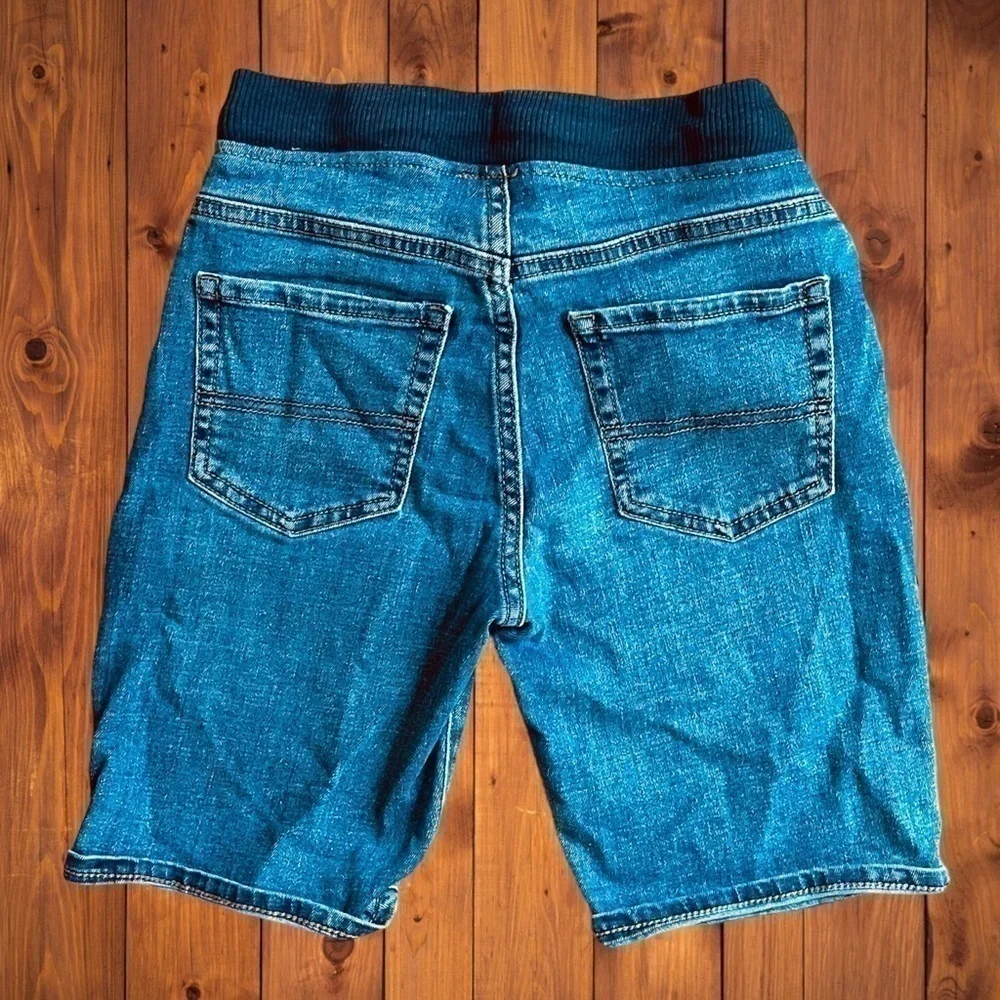 The Children’s Place Boys Size 10 Blue Denim Bermuda Shorts • Ribbed Waist • GUC